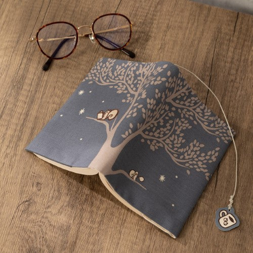 【販売終了】リスくん刺繍入　布製ブックカバー - Image 3