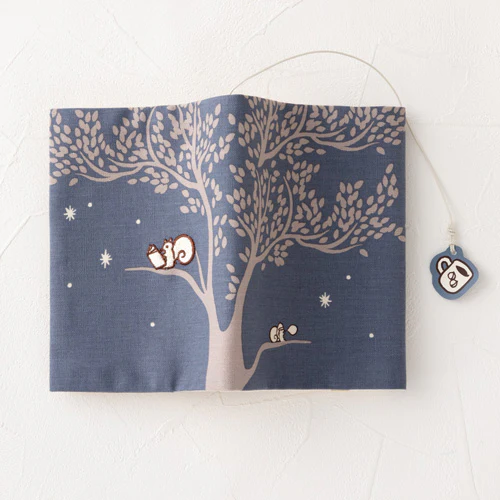【販売終了】リスくん刺繍入　布製ブックカバー - Image 4
